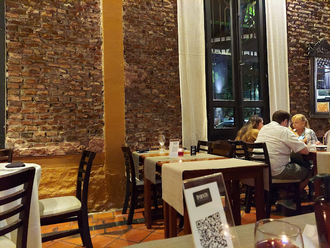 Francis Restaurant - Gastronomía y hostelería