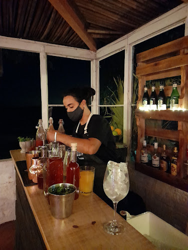 Opinii despre PARADOR LAS 2 REINAS BEACH în Col. del Sacramento - Gastronomía y hostelería