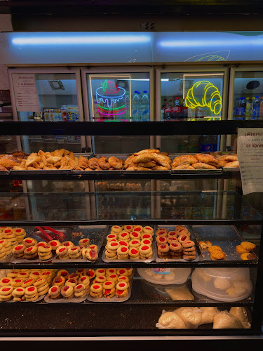 Av. 8 de Octubre 4821, 12000 Montevideo, Departamento de Montevideo