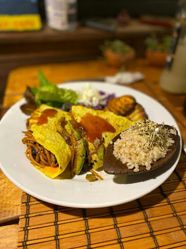 Opinii despre Raíz Cocina Saludable în Punta del Diablo - Gastronomía y hostelería