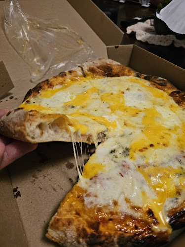 Comentarii opinii despre Hola vos! Almacén de Pizzas