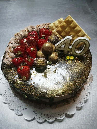 Panaderia Confiteria Sweet - Gastronomía y hostelería