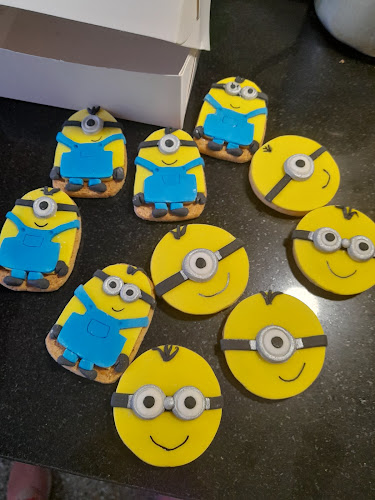 Comentarii opinii despre Calú Pastelería y Repostería