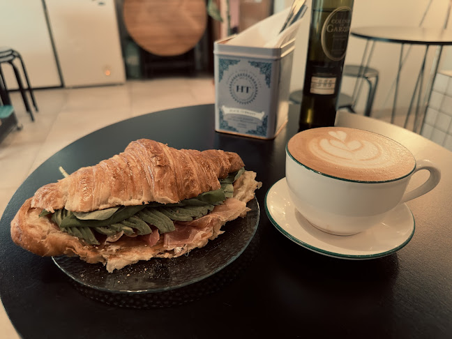 Comentarii opinii despre Casa Zorrilla