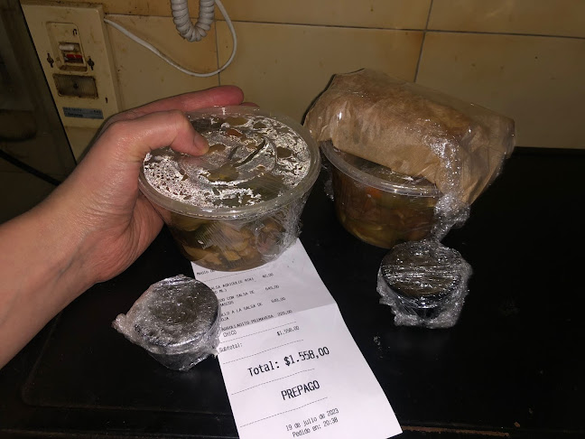 Cantón Chino - Gastronomía y hostelería