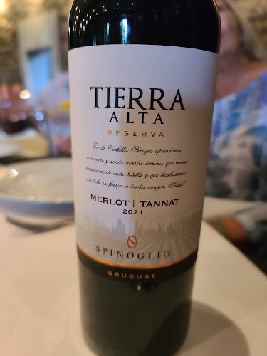 MonfrA winerestaurant - Montevideo