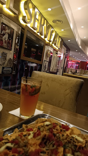 Opinii despre Hard Rock Cafe Montevideo în Montevideo - Gastronomía y hostelería