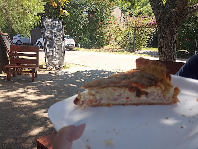 Comentarii opinii despre Capricho's Confitería & Rotisería