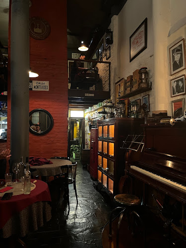 Calle Perez Castellano 1389, 11000 Montevideo, Departamento de Montevideo