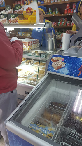 Opinii despre La Elegancia în Montevideo - Gastronomía y hostelería