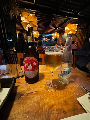 Restaurant y parrillada La Cava