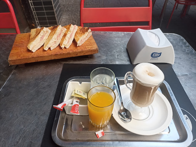 Av.Gral Rivera 2403, 11600 Montevideo, Departamento de Montevideo