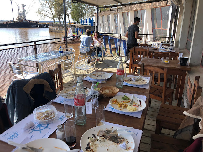 VMQM+3Q7 Club Remeros, Rambla Dr. Ángel M. Cuervo, 65000 Fray Bentos, Departamento de Río Negro