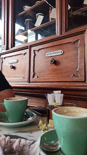 Opinii despre Café La Farmacia în Montevideo - Gastronomía y hostelería