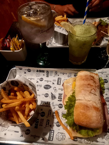 Opinii despre Chill Out Puerto în Punta del Este - Gastronomía y hostelería