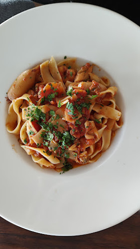 Muelle 3 - Gastronomía y hostelería