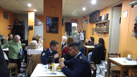 Artesanos Bar Restaurant