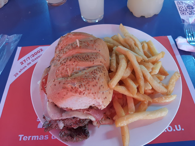 Opinii despre El Galpón în Termas del Dayman - Gastronomía y hostelería