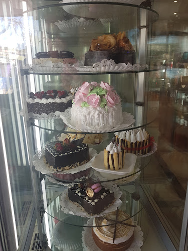 Opinii despre Confitería y Panadería Millán y Raffo în Montevideo - Gastronomía y hostelería