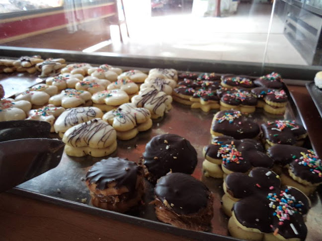 Panadería y Servicentro KM 40 - Canelones