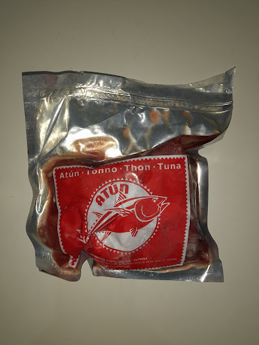 Mercado de Congelados y Bebidas Ches - Col. del Sacramento