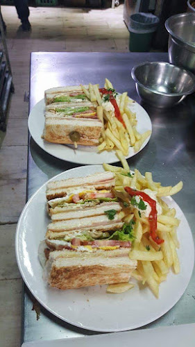 Opinii despre Pizzeria Las Torres în Montevideo - Gastronomía y hostelería