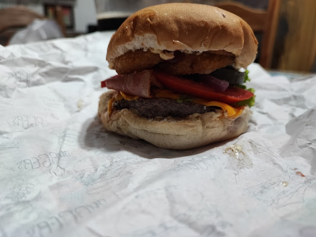 Opinii despre Burger House - Pizzería Hamburguesas en Toledo în Minas - Gastronomía y hostelería