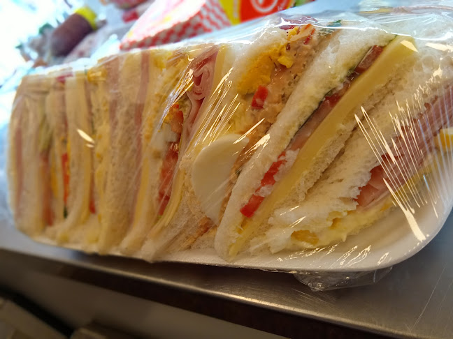 Opinii despre Panaderia Y Confiteria La Nueva Don Apolo în Montevideo - Gastronomía y hostelería