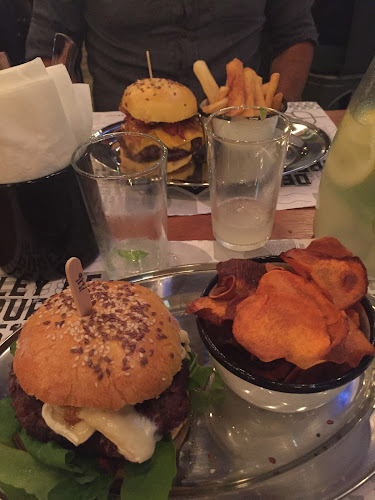 Comentarii opinii despre 1516 Cervecería