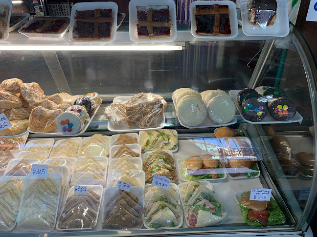 Sarandí 300, 11000 Montevideo, Departamento de Montevideo