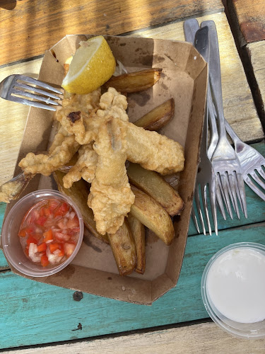 Opinii despre Las Rocas Corumba Playa Serena în La Paloma - Gastronomía y hostelería