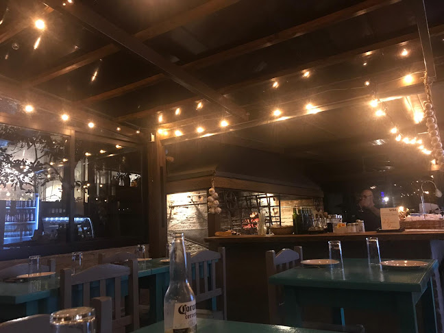 De Punta Madre Pizzas y Parrilla - La Barra