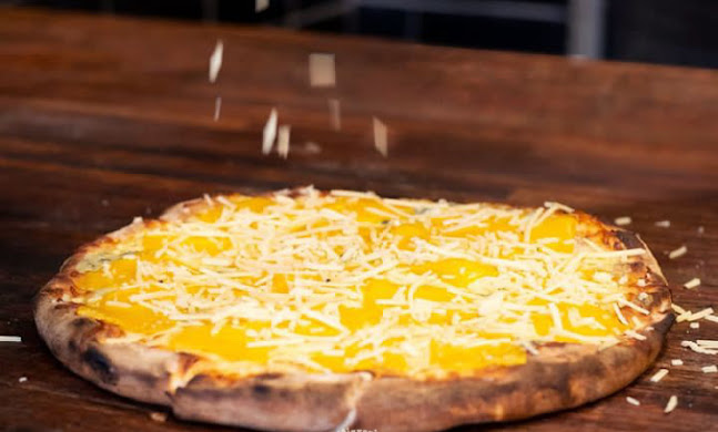 Eli Seven Pizzería, Rotiseria, Milanesas, Chivitos, Helados, Empanadas, Tacos y Bebidas