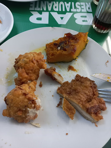 Opinii despre Johnnie's Bar y Restaurante în Rivera - Gastronomía y hostelería