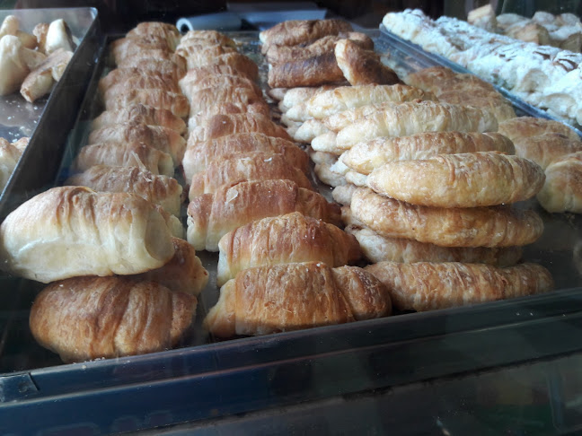 Opinii despre Panaderia - La Nueva Monte Caseros în Montevideo - Gastronomía y hostelería