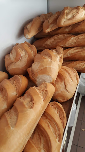 Opinii despre Panadería Facturería 18 în San José de Mayo - Gastronomía y hostelería