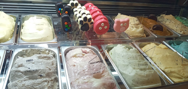 Edificio La Riviera, Rbla. de los Argentinos, 20200 Piriápolis, Departamento de Maldonado