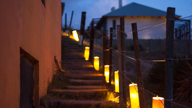 Opinii despre Maula Bar de Playa în Punta del Diablo - Gastronomía y hostelería