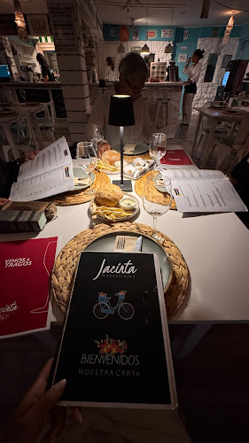 Jacinta Resto Manantiales - Manantiales