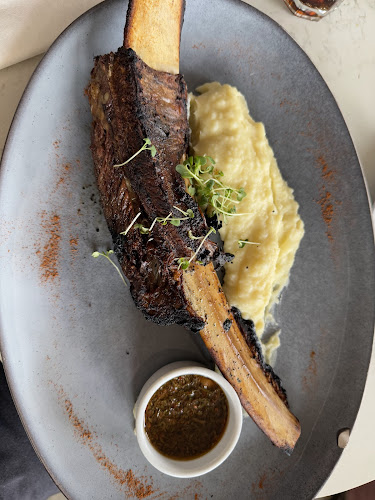 Muelle 3 - Gastronomía y hostelería