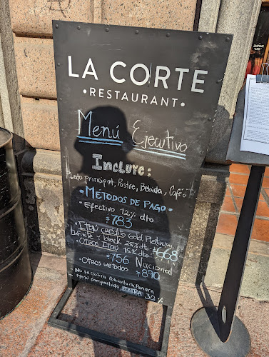 Plaza Matriz, Sarandí 586, 11000 Montevideo, Departamento de Montevideo