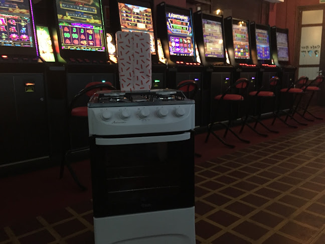 Café Bar 777 - Young