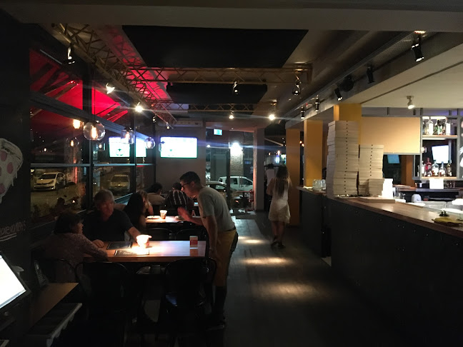 Opinii despre Genoveva Pizza & Birra în Montevideo - Gastronomía y hostelería