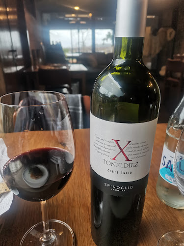 Opinii despre MonfrA winerestaurant în Montevideo - Gastronomía y hostelería