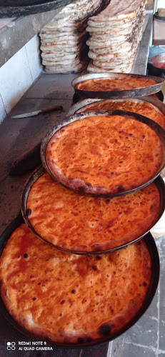 Pizzería "La Familia" - Gastronomía y hostelería