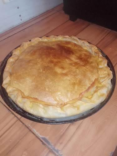 Lo de Raquel "Rotiseria sandwicheria pizzería y servicios de lunch" chivitería en general . - Canelones