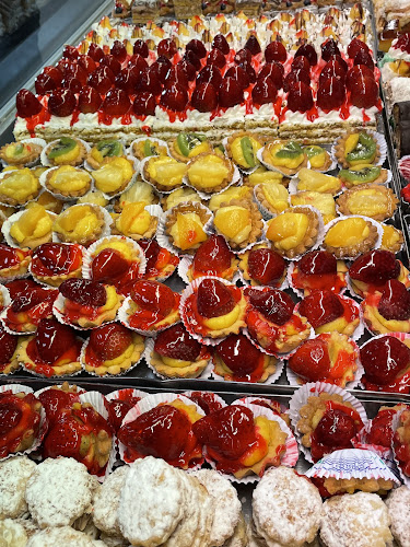 Comentarii opinii despre Confitería Nueva Rossell