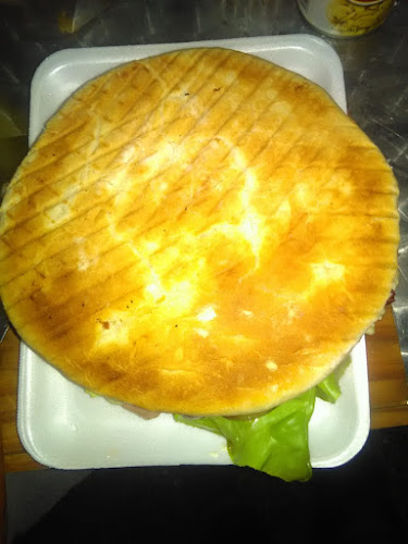 Pizzería Adonai - Gastronomía y hostelería