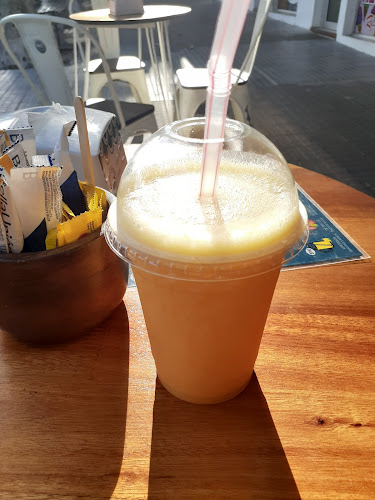 Colonia Sandwich Coffee Shop - Col. del Sacramento