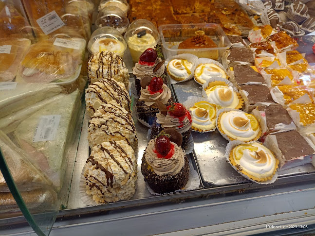 Opinii despre Confitería Nueva Rossell în Montevideo - Gastronomía y hostelería